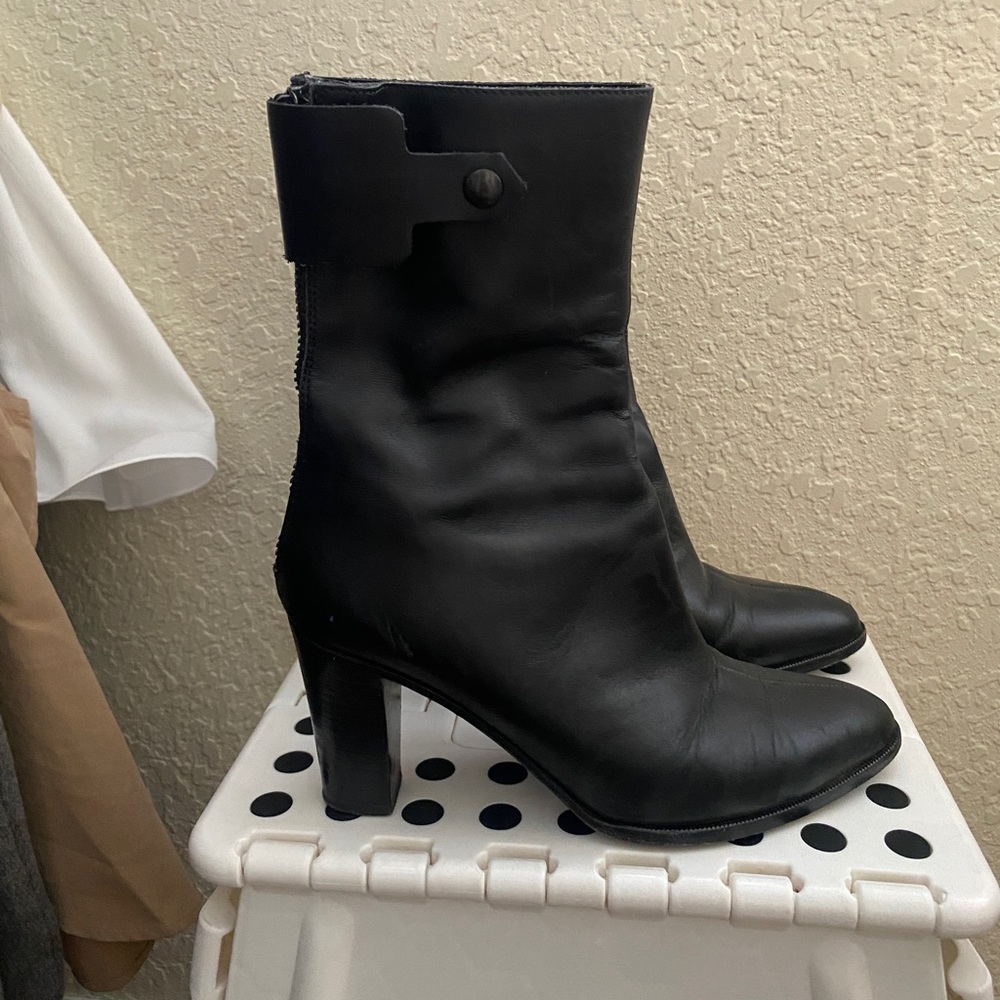 Black boots